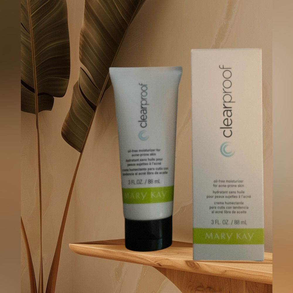 MARY KAY CLEARPROOF Oil Free Moisturizer For Acne Prone Skin New In Box